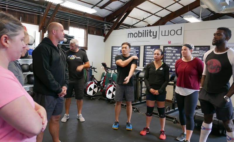 Kelly Starrett at a San Francisco CrossFit class